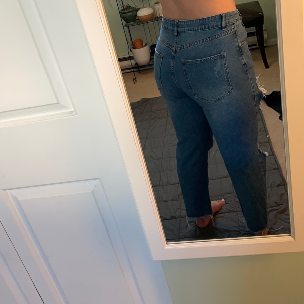 Mom Jean - Picture 3 of 3